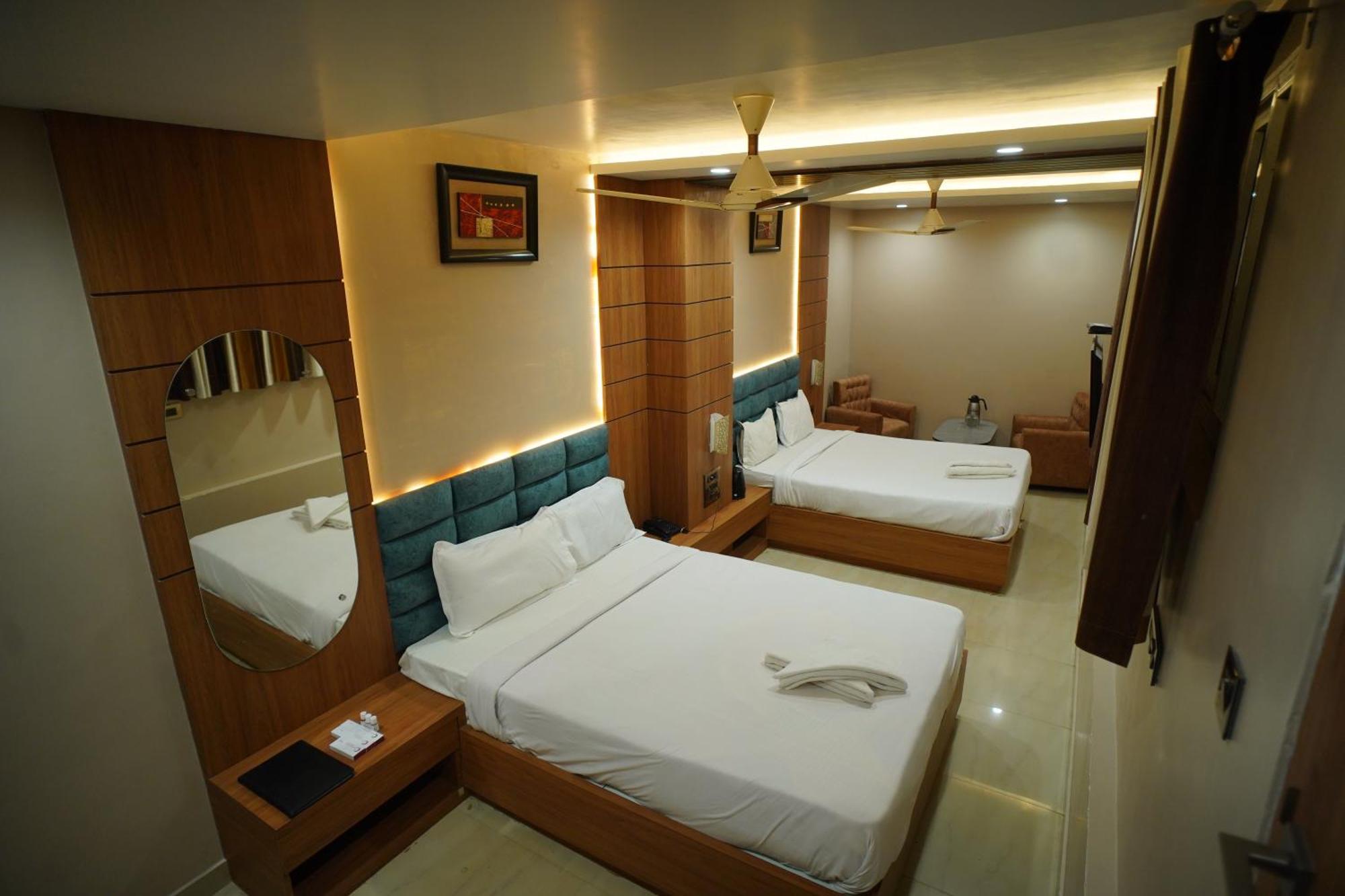 Hotel New Grand Deoghar Extérieur photo