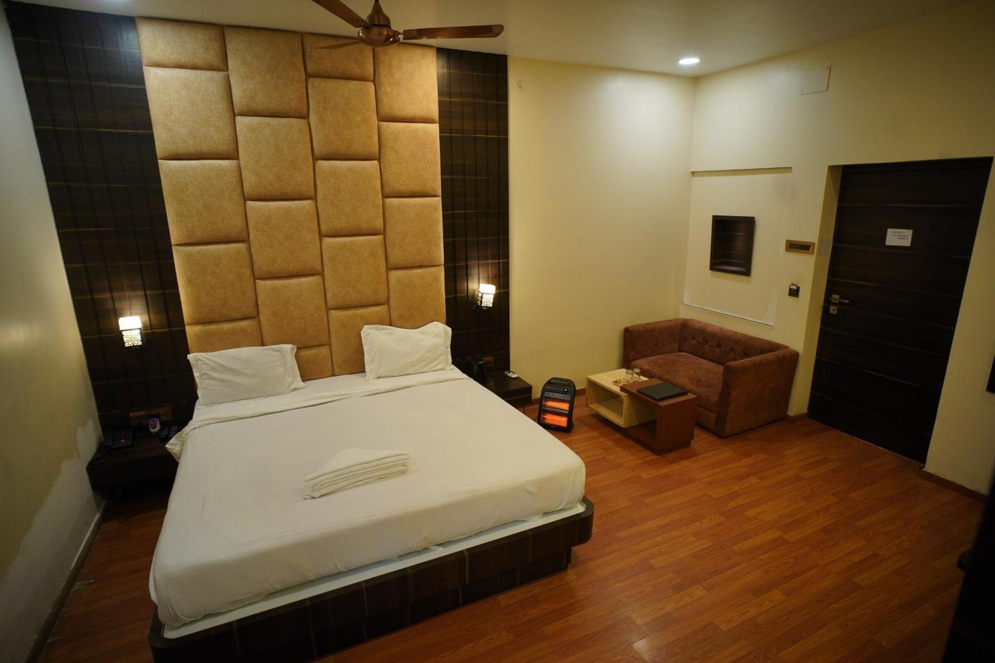 Hotel New Grand Deoghar Extérieur photo