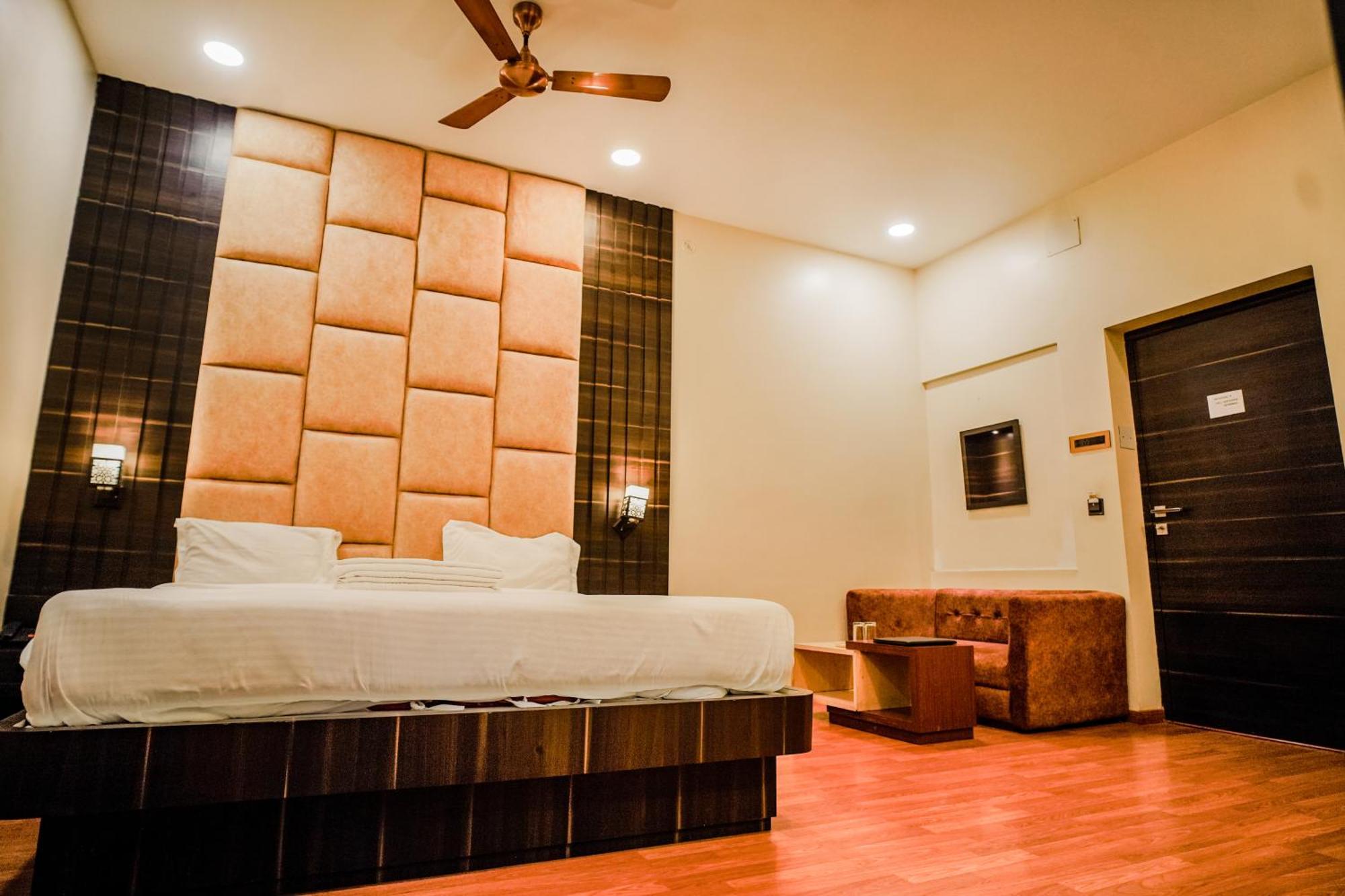 Hotel New Grand Deoghar Extérieur photo