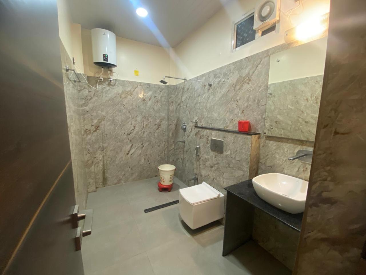 Hotel New Grand Deoghar Extérieur photo